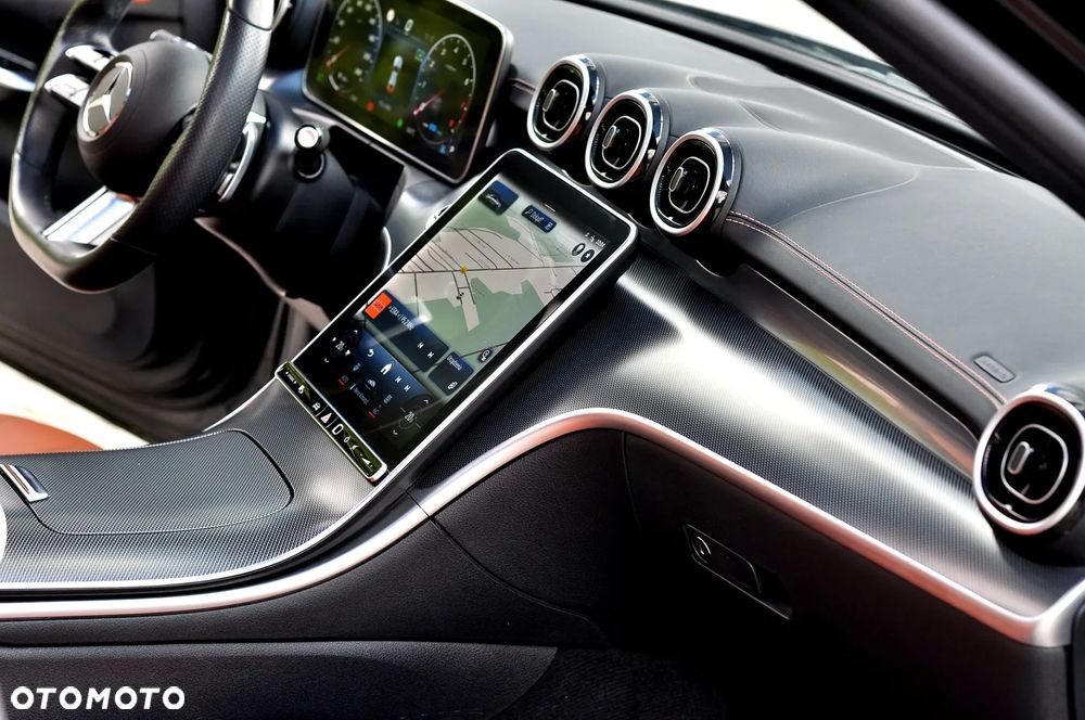 Mercedes-Benz Klasa C 300 4MATIC 9G-TRONIC - 21