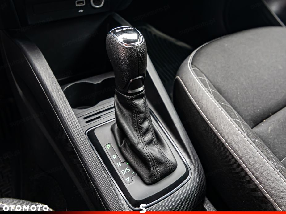 Skoda Fabia 1.0 TSI Ambition DSG - 17