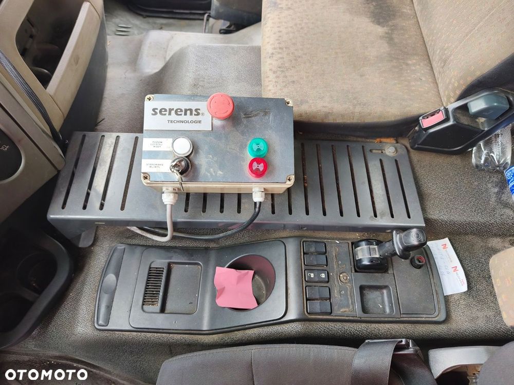 Renault Premium 380 6X2 - 28