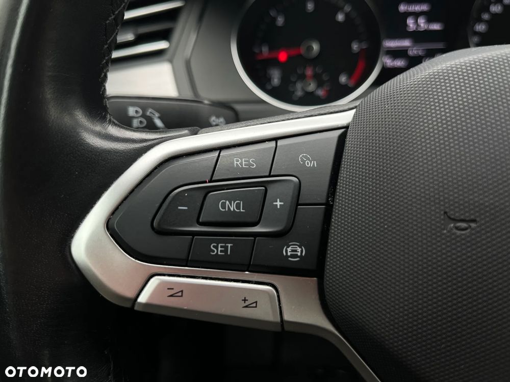 Volkswagen Passat 2.0 TDI EVO Essence - 17