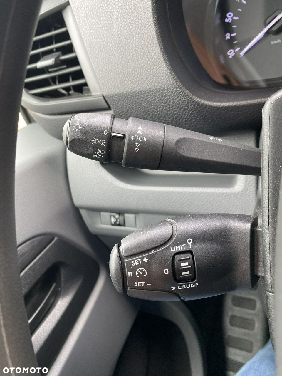 Opel Vivaro - 17