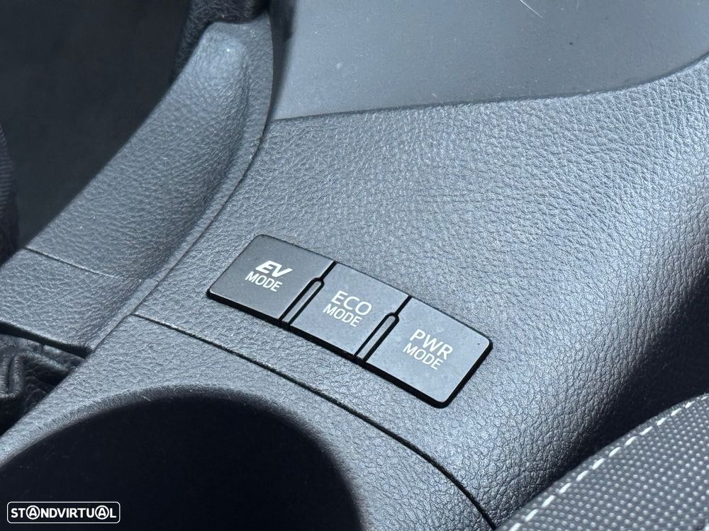 Toyota Auris 1.8 HSD Comfort+J17 - 25