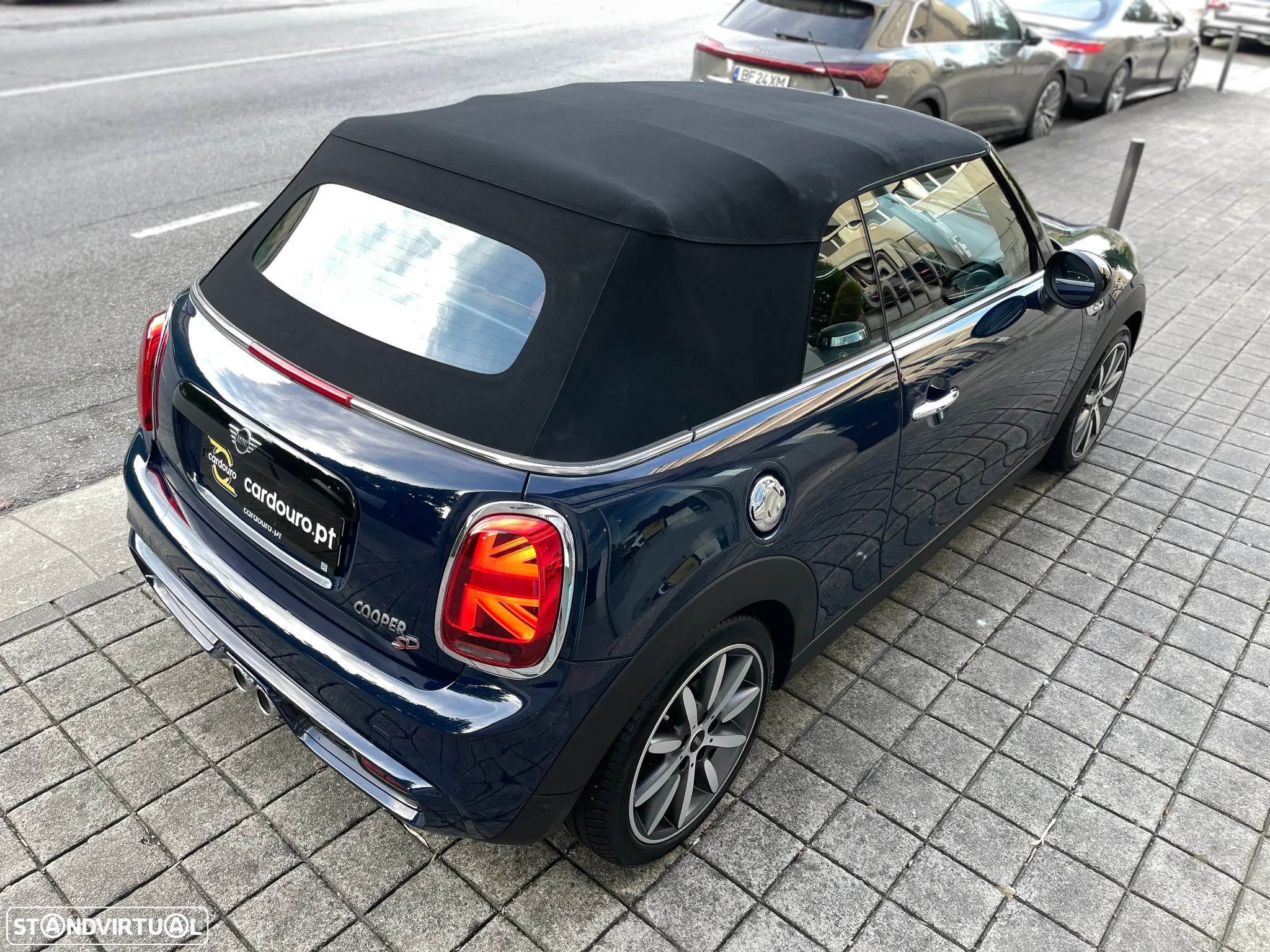 MINI Cabrio Cooper SD Auto - 14