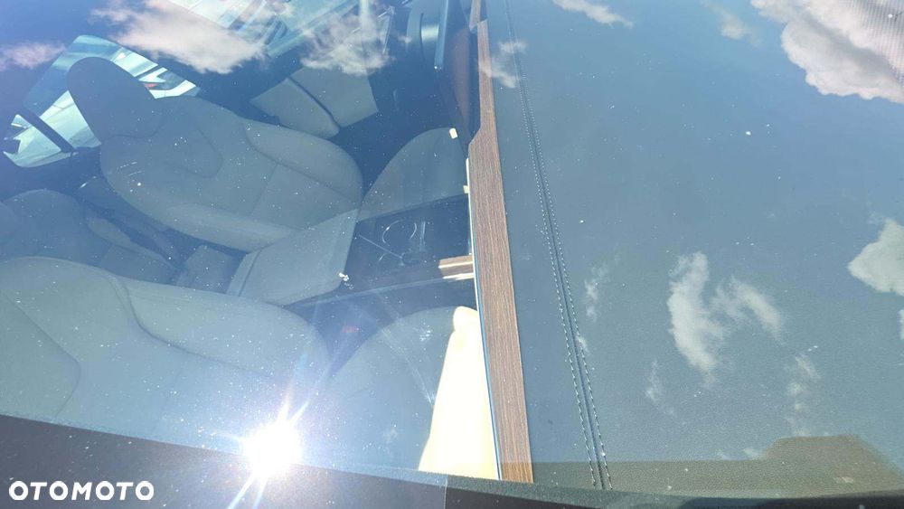 Tesla Model S AWD - 12