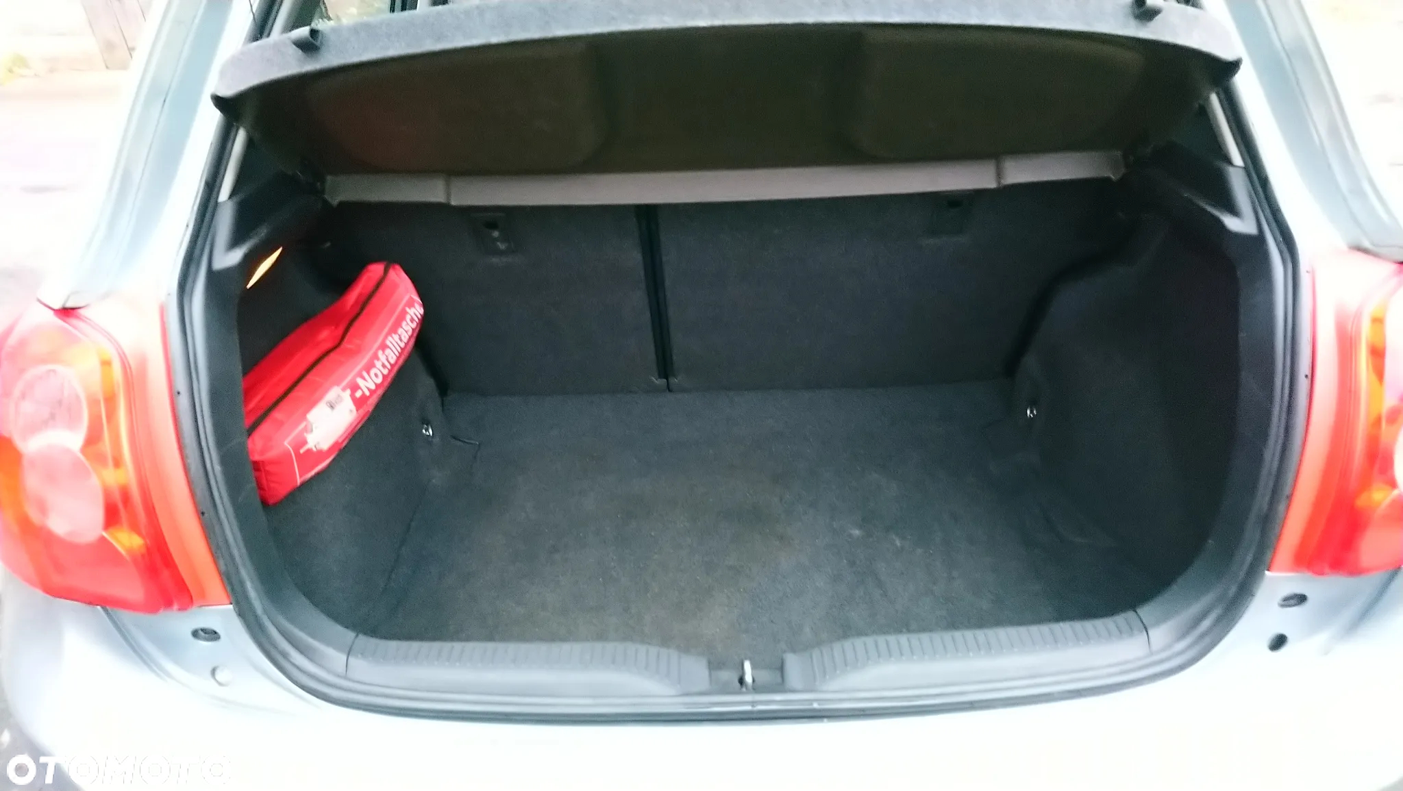 Toyota Auris 2.0 D-4D - 13
