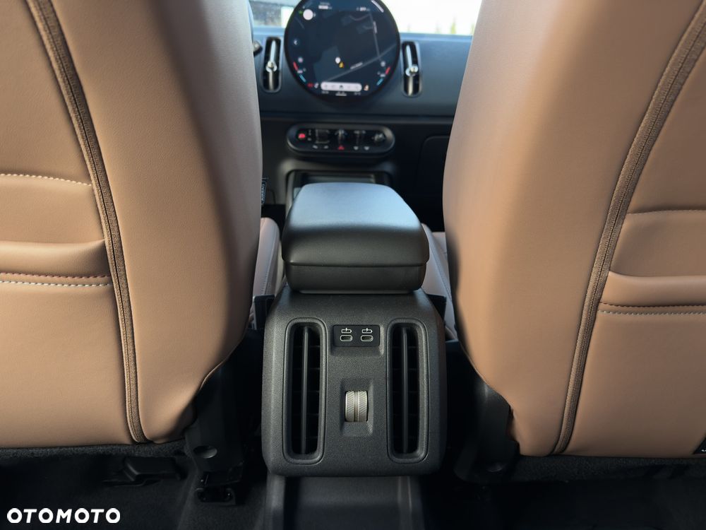 MINI Countryman C mHEV Linia Essential - 29