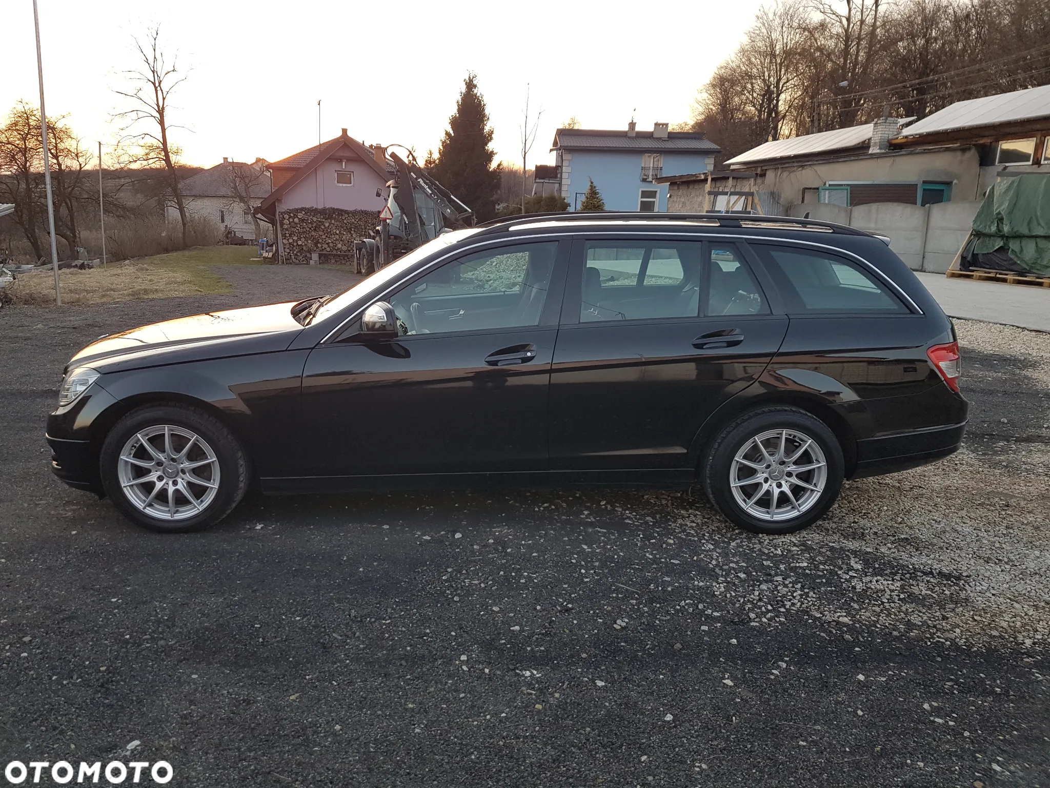Mercedes-Benz Klasa C 200 T (BlueEFFICIENCY) Avantgarde - 5