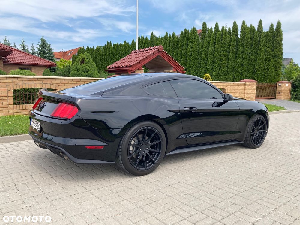 Ford Mustang 3.7 V6 - 8