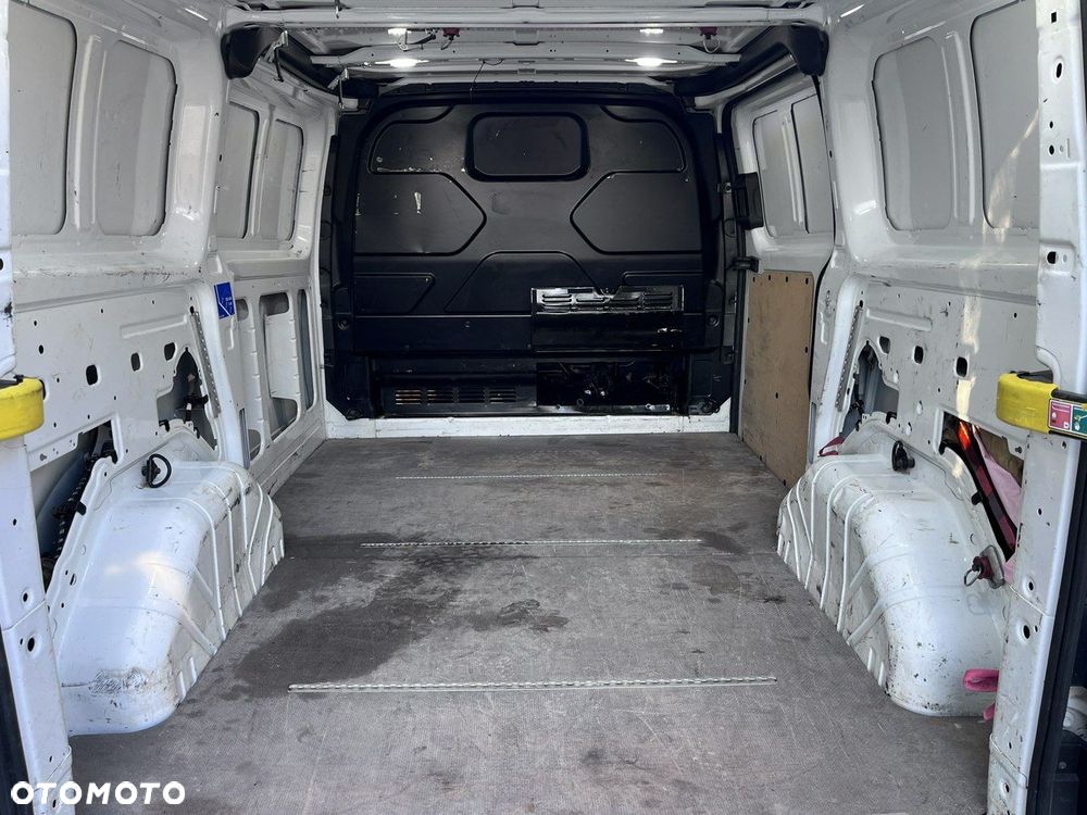 Ford Transit Custom - 19