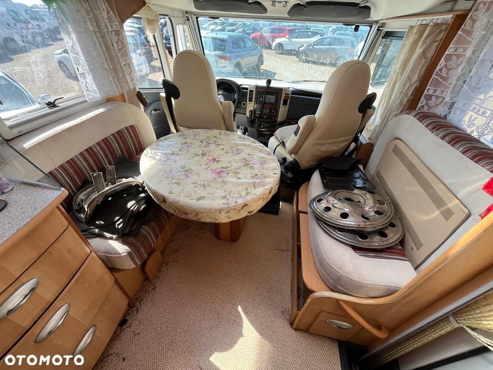 Mercedes-Benz Sprinter - 6