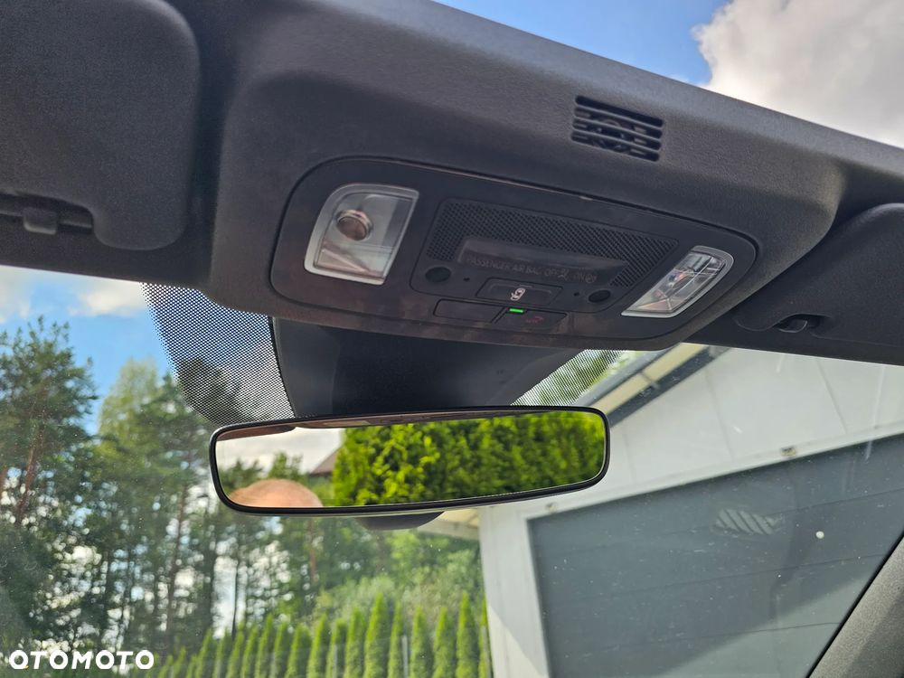 Volkswagen T-Roc - 34