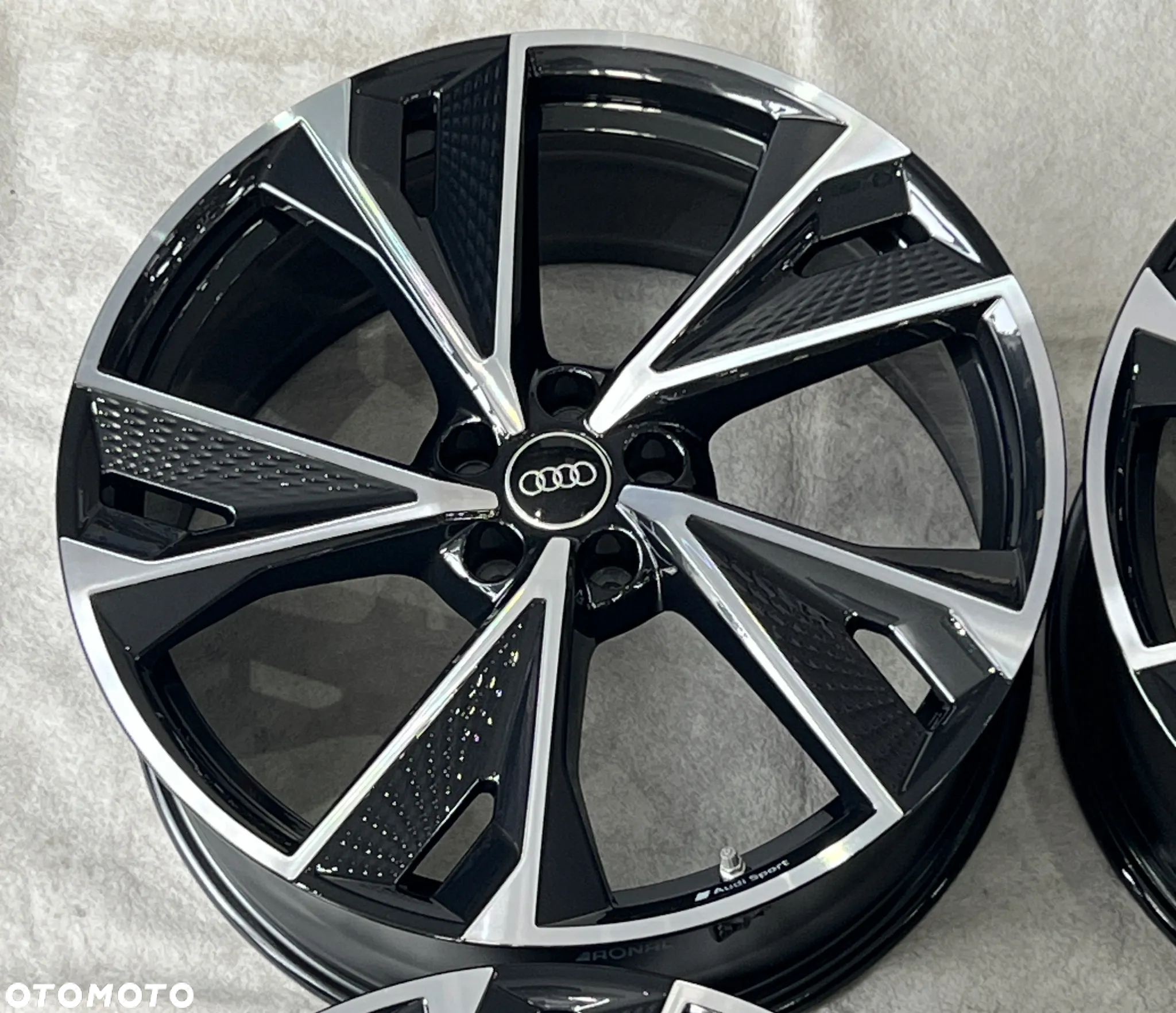 Felgi Audi A6 C8 Najnowszy model 21'' S-line łuska - 4