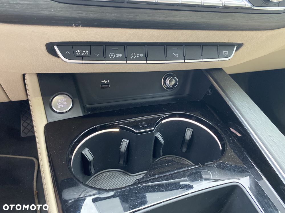 Audi A4 Limousine 45 TFSI Quattro S tronic - 30