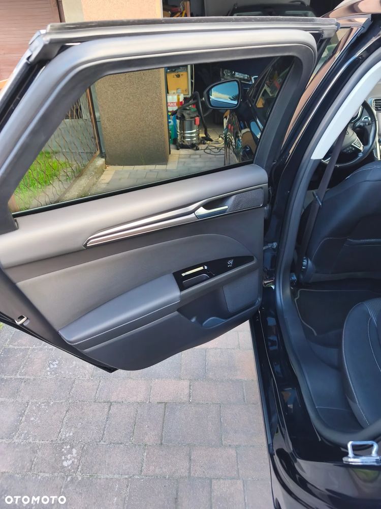 Ford Mondeo 2.0 EcoBlue Titanium - 18