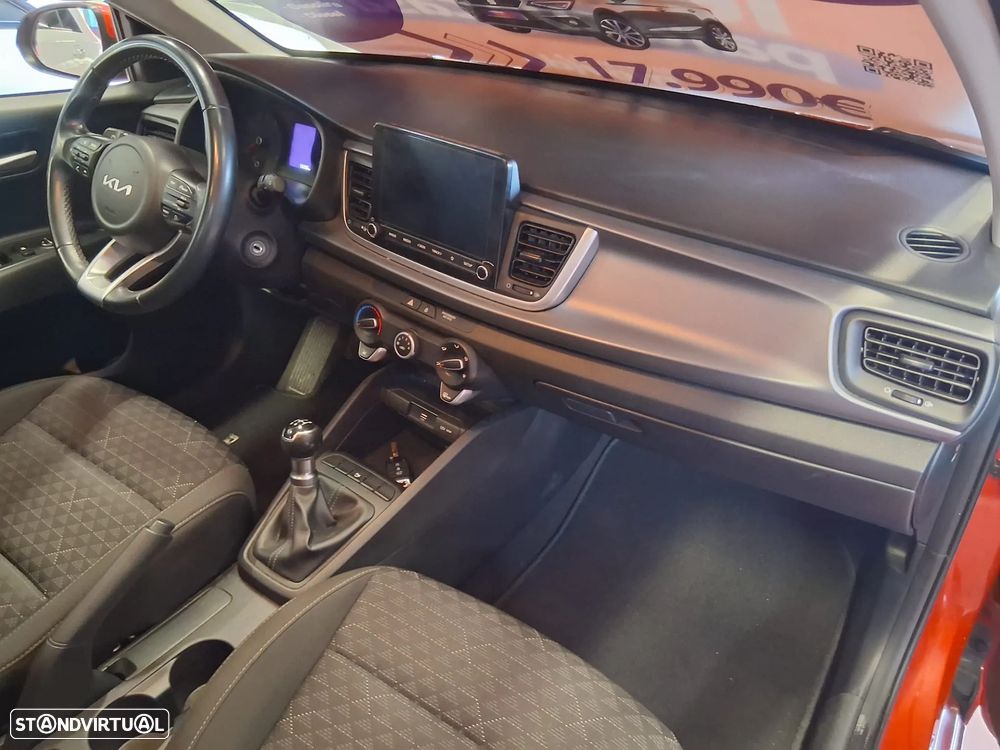Kia Rio - 10