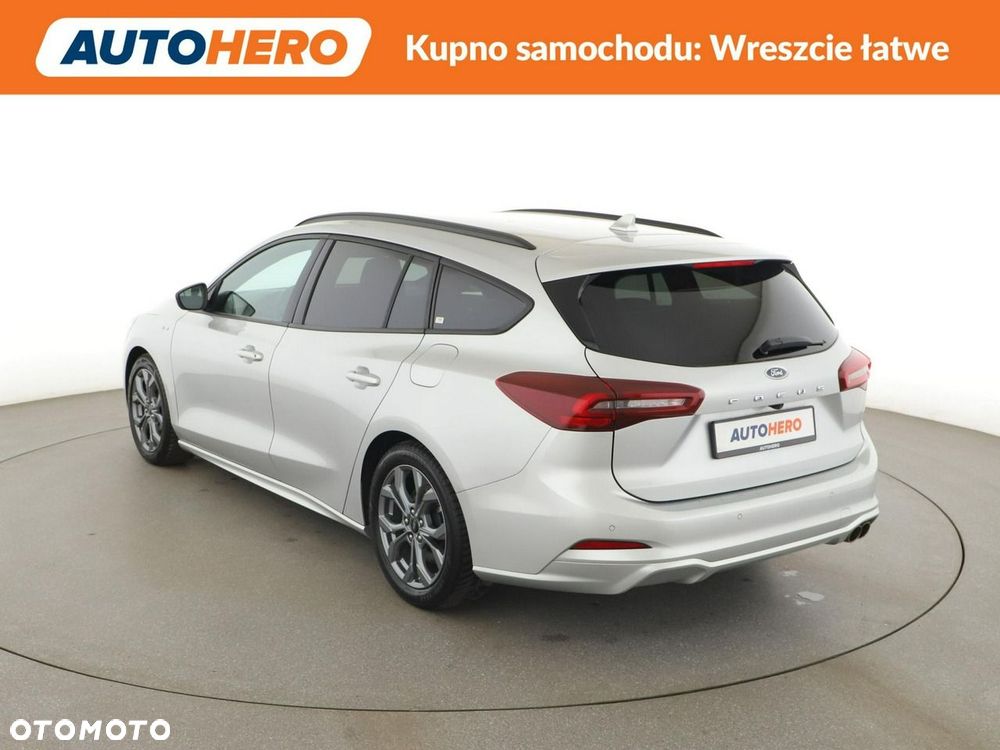 Ford Focus 1.0 EcoBoost Hybrid ST-LINE - 5