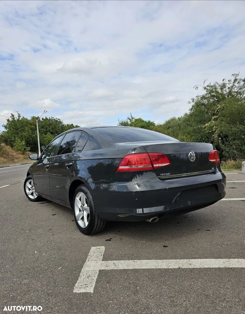 Volkswagen Passat Variant 1.6 TDI BlueMotion - 4