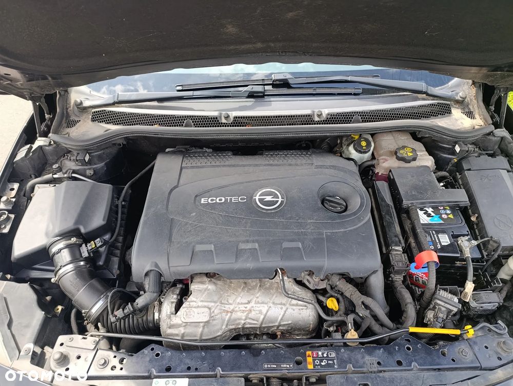 Opel Astra 2.0 CDTI Cosmo - 17