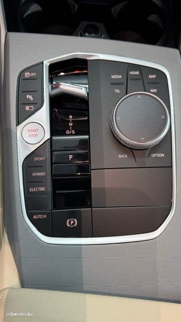 BMW 330 e Aut. Luxury Line - 28