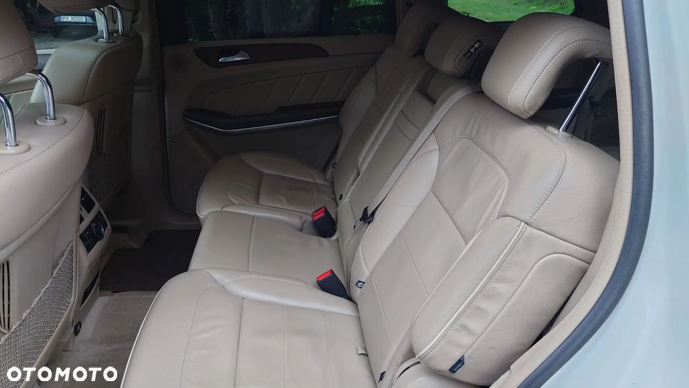 Mercedes-Benz GL - 16