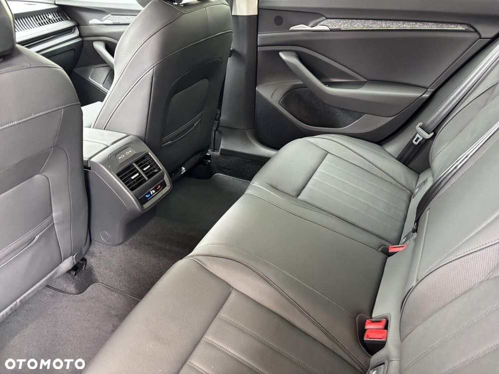 Skoda Superb 1.5 TSI mHEV Selection DSG - 19
