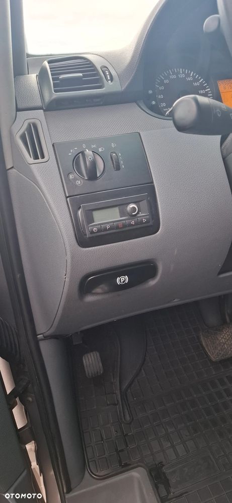 Mercedes-Benz Vito - 11