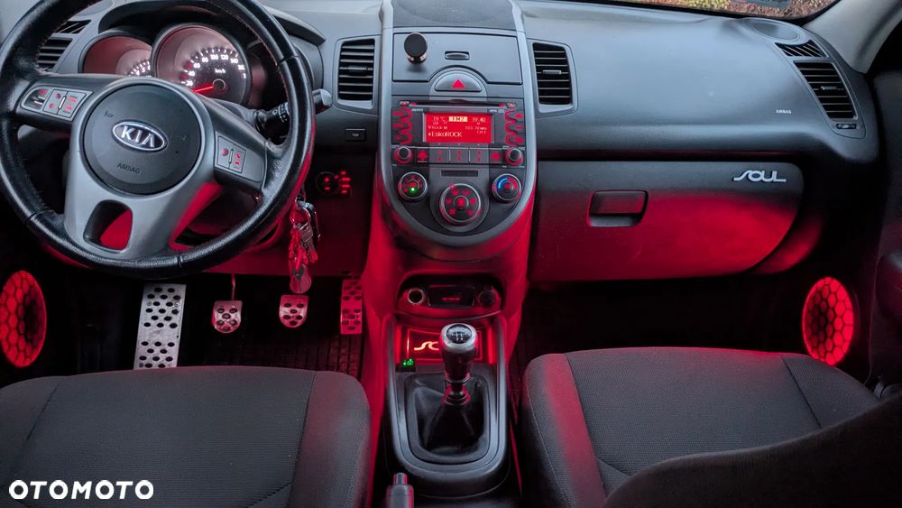 Kia Soul 1.6 XL - 24