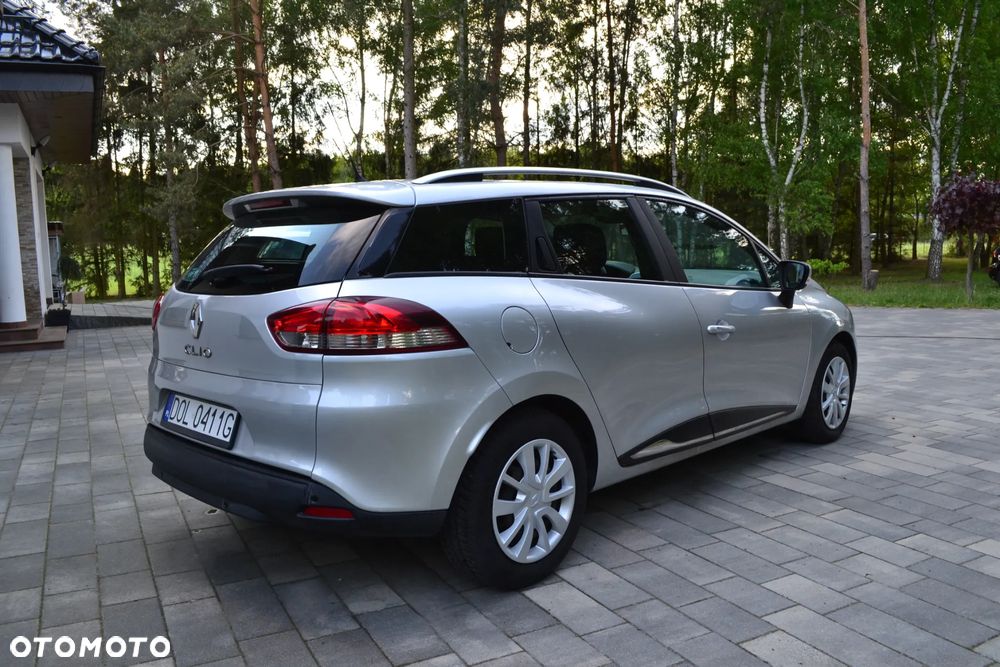 Renault Clio - 11