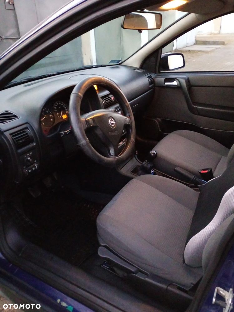 Opel Astra - 2