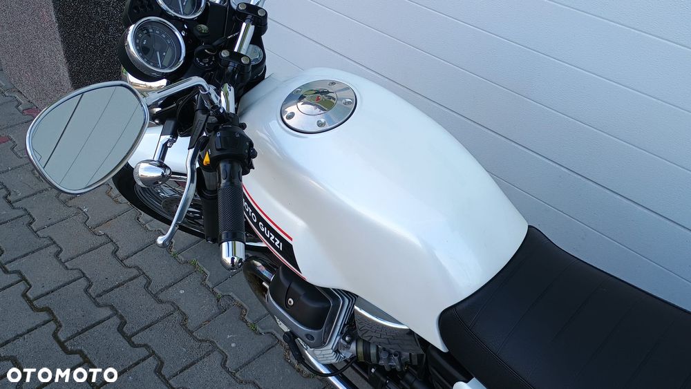 Moto Guzzi V7 - 11