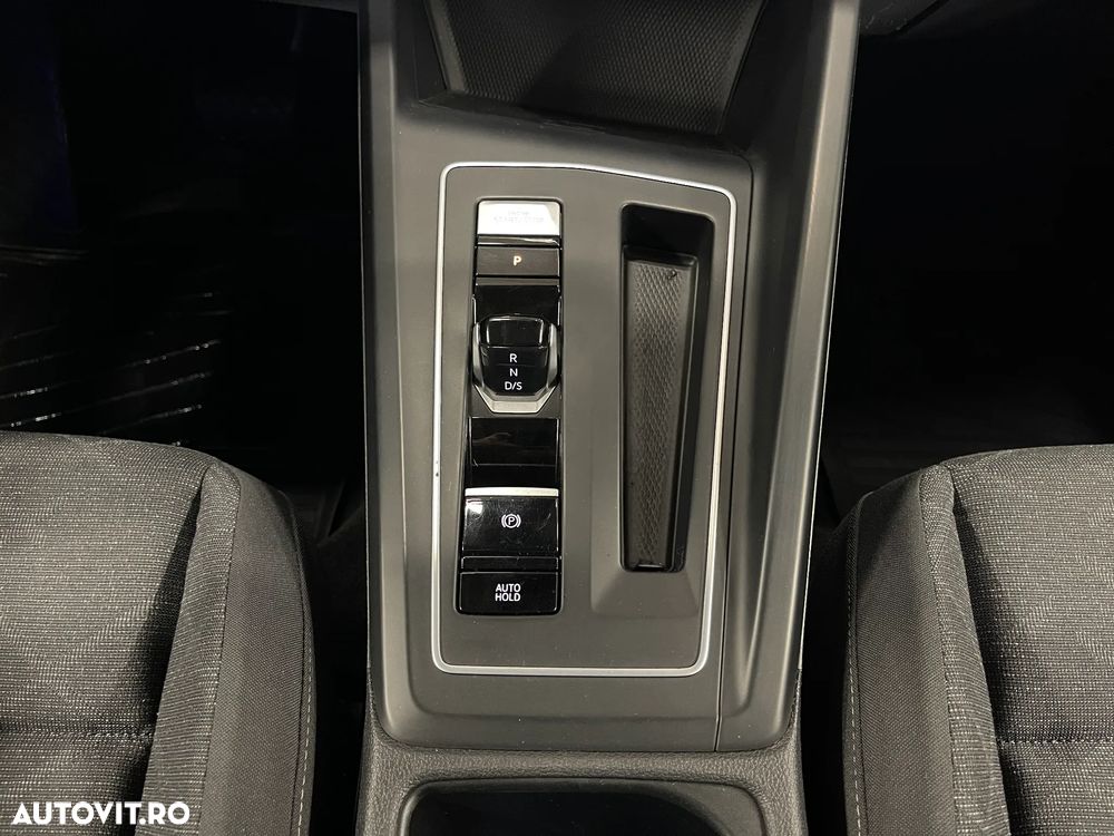 Volkswagen Golf 1.5 eTSI MHEV 150CP DSG Life - 22