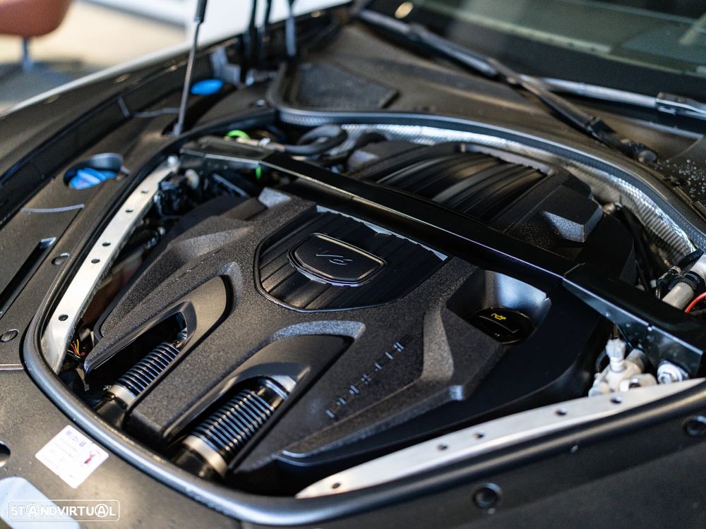 Porsche Panamera Sport Turismo 4 E-Hybrid Platinum Edition - 28