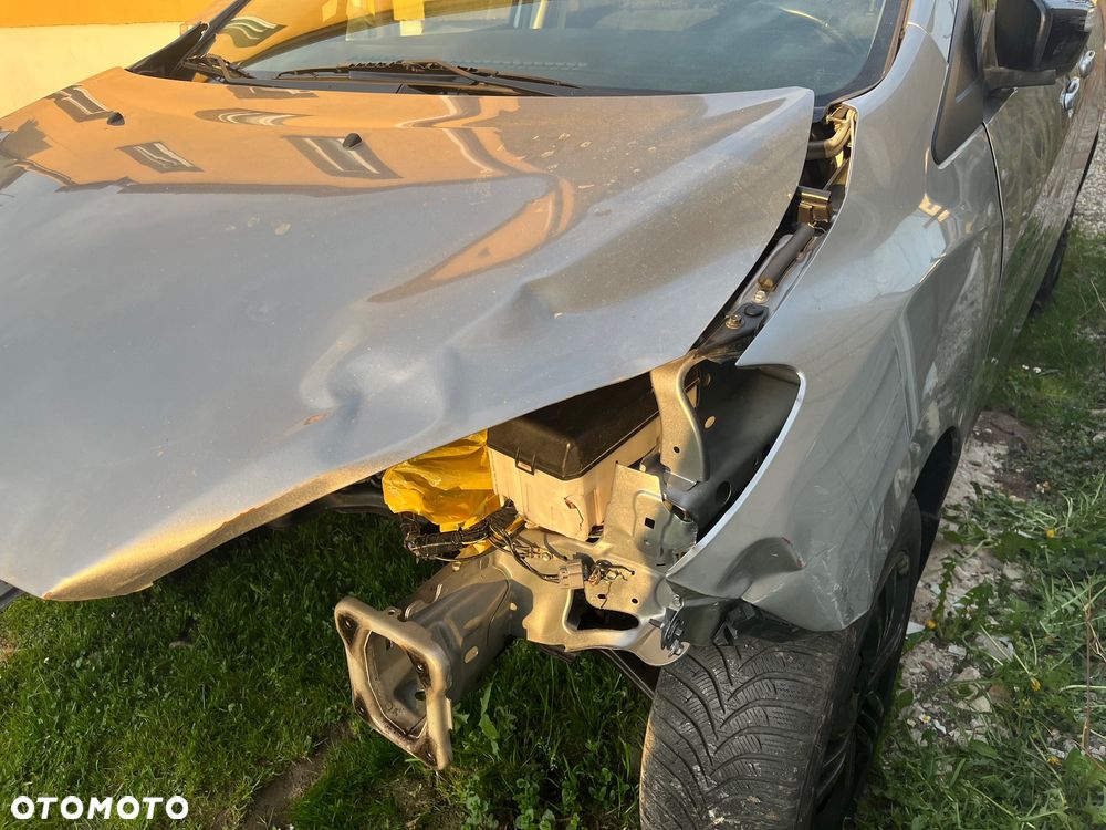 Mazda 5 2.0 MZR-DISI i-stop Sendo - 26