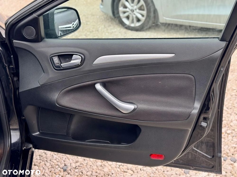 Ford Mondeo 2.0 FF Platinium X Plus (Titanium) - 16