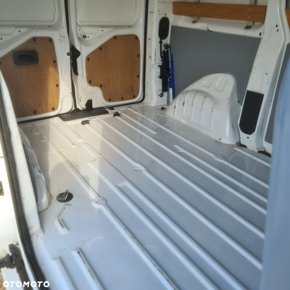 Peugeot EXPERT - 11