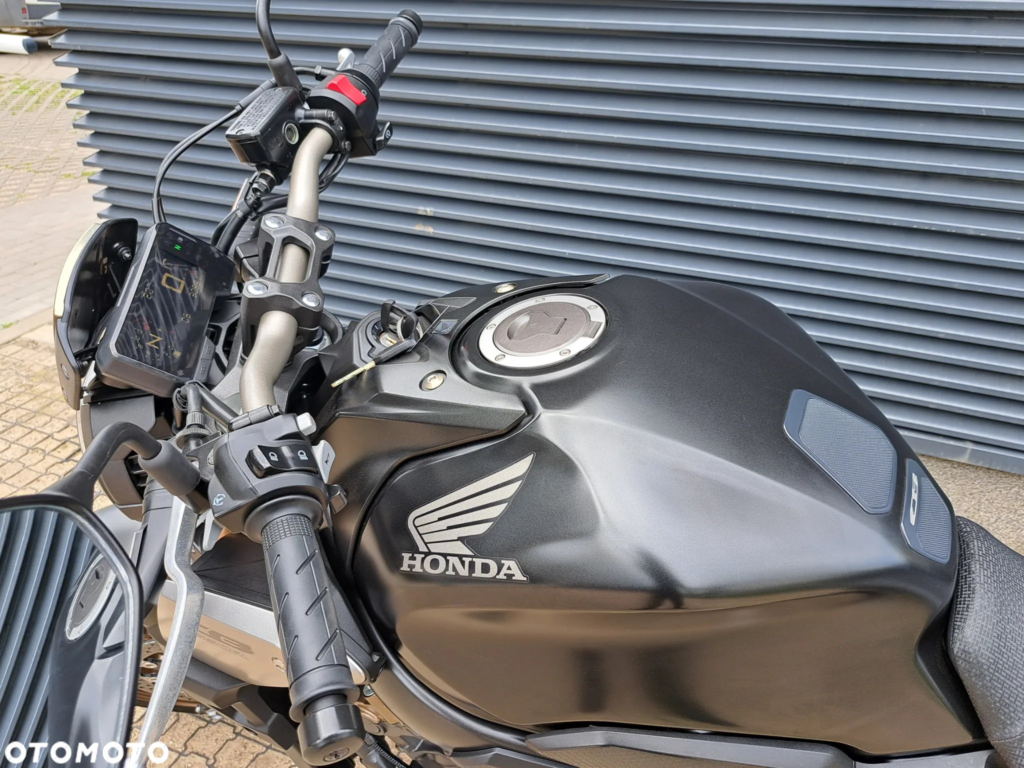 Honda CB - 18