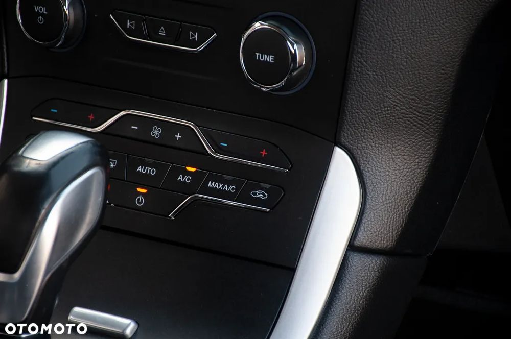 Ford S-Max 2.0 TDCi Titanium - 21