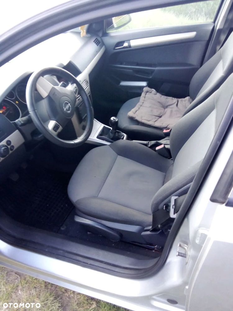Opel Astra III 1.9 CDTI - 5