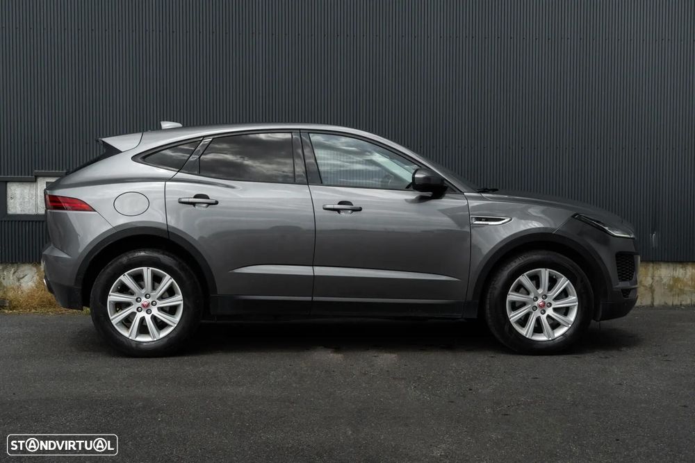 Jaguar E-Pace 2.0 i4D SE - 27