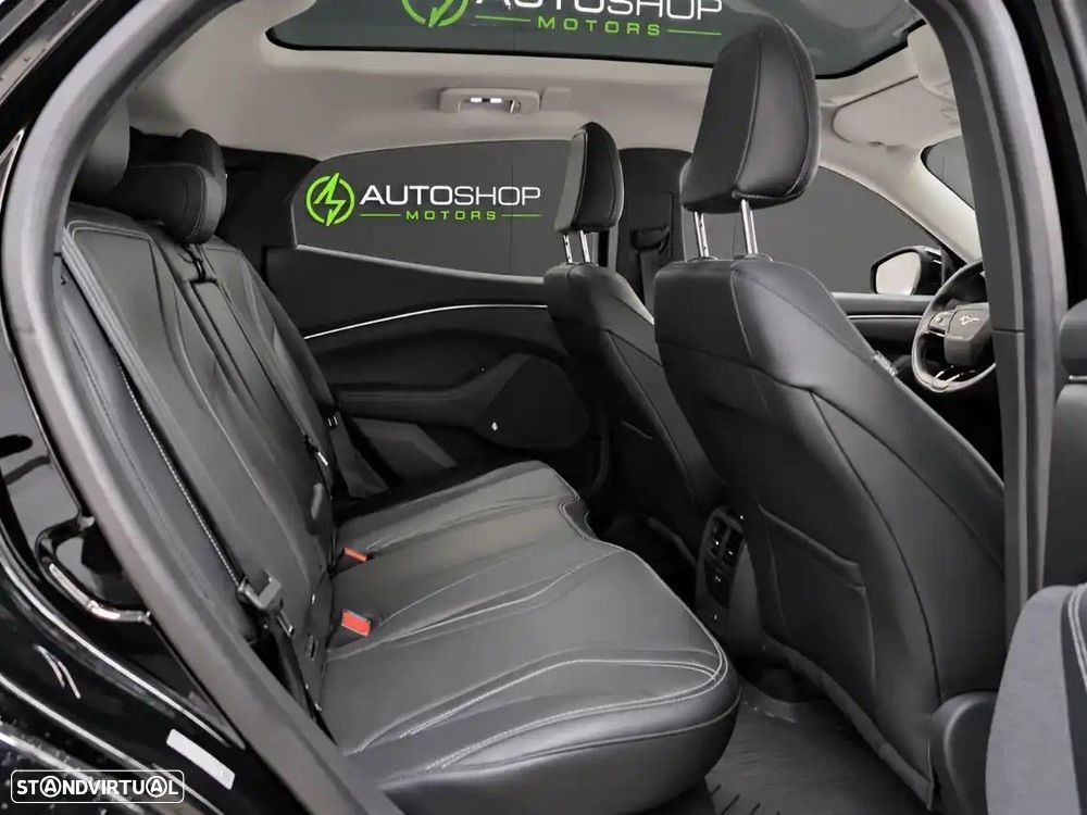 Ford Mustang Mach-E 75.7 kWh Base - 7
