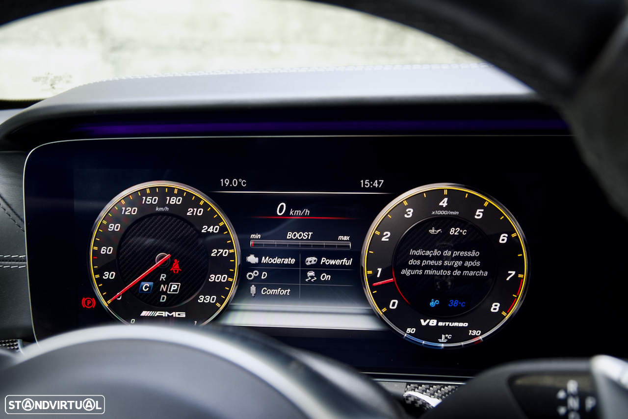 Mercedes-Benz E 63 AMG S 4-Matic+ - 39
