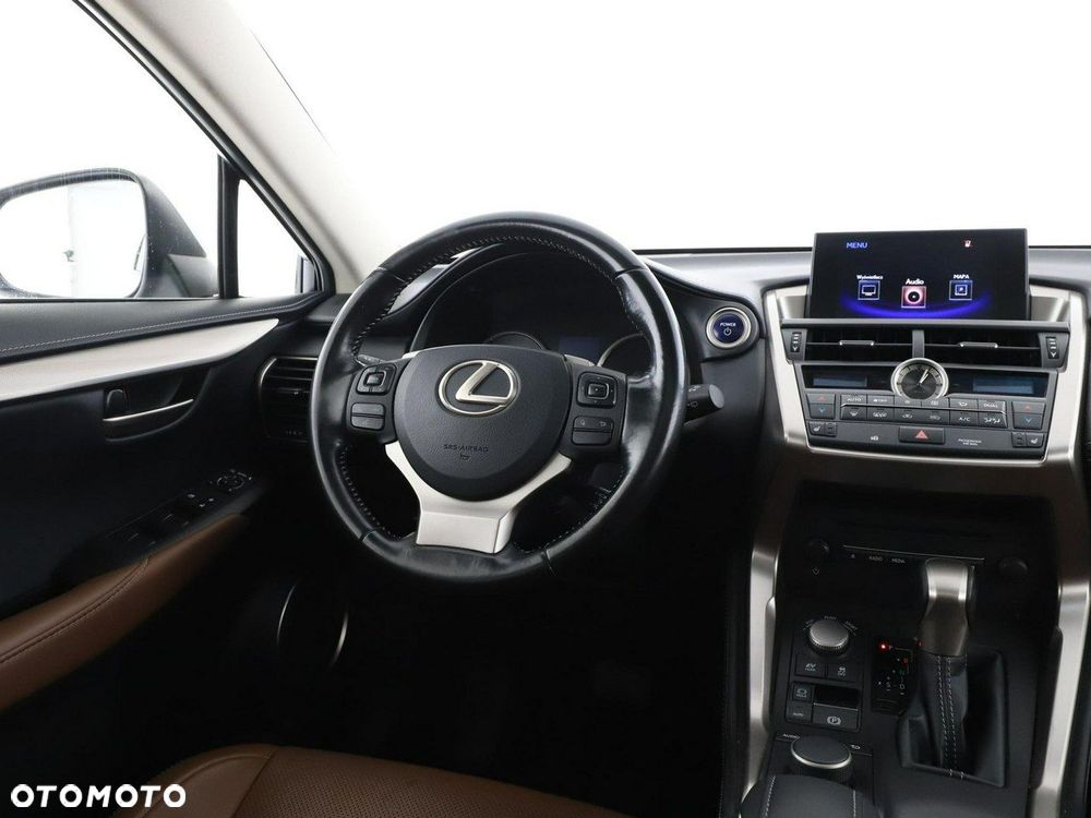 Lexus NX 300h E-FOUR Luxury Line - 16