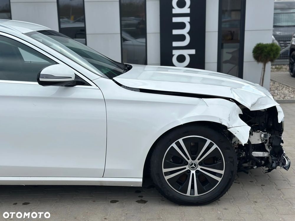 Mercedes-Benz Klasa E 220 d 4Matic 9G-TRONIC - 5