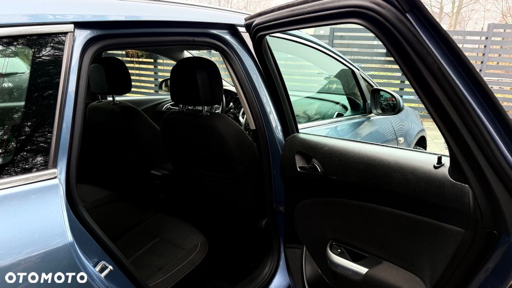 Opel Astra 1.4 Turbo Cosmo - 33