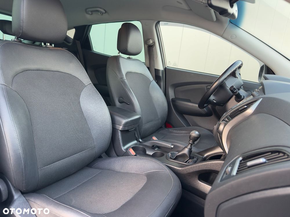 Hyundai ix35 1.6 2WD blue Trend - 25