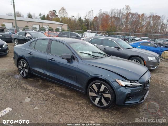Volvo S60 T8 Recharge AWD Plus Dark - 40