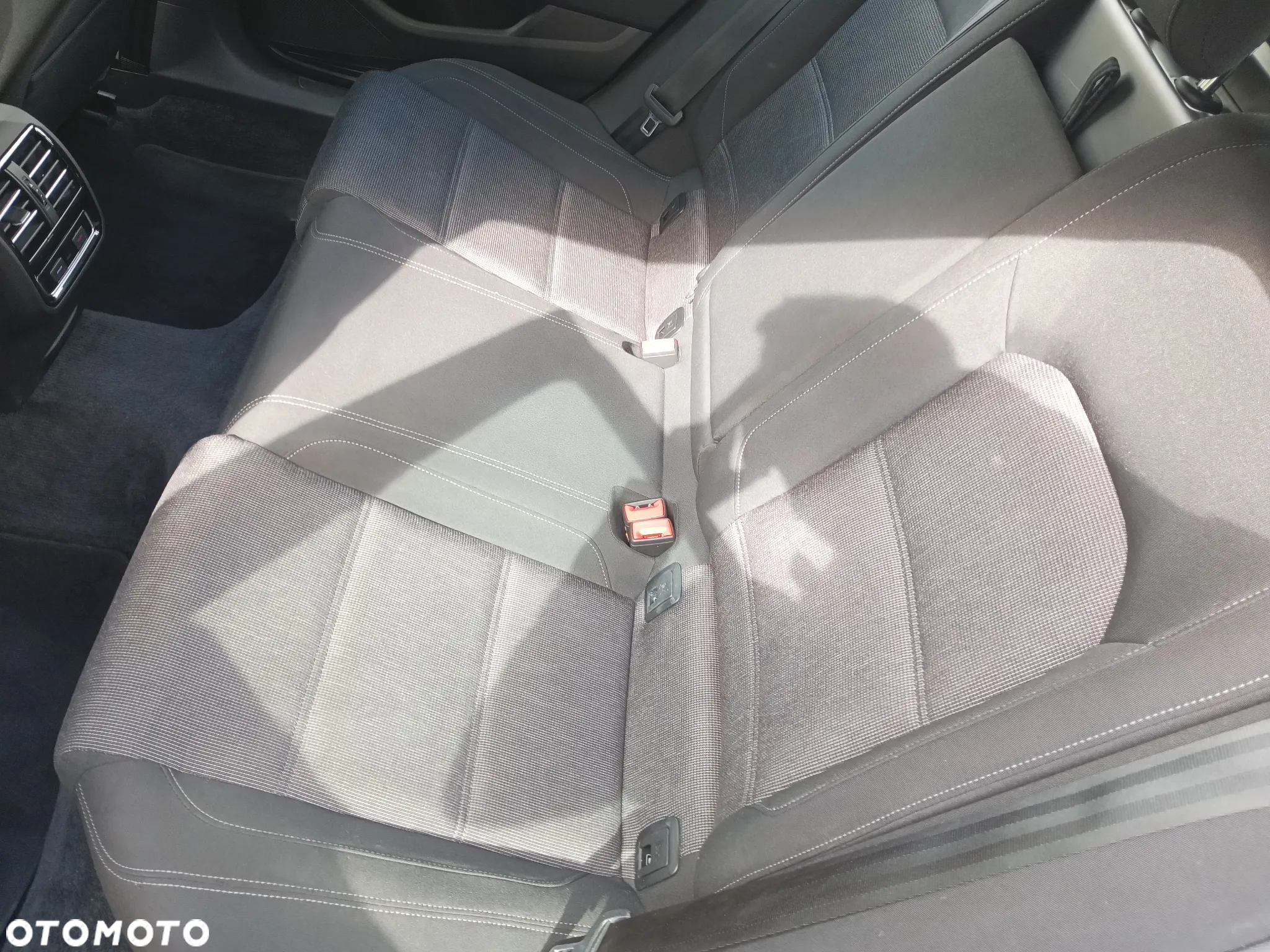 Volkswagen Passat 2.0 TDI BMT Comfortline - 24