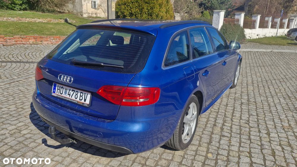 Audi A4 Avant 2.0 TDI DPF multitronic Ambiente - 9