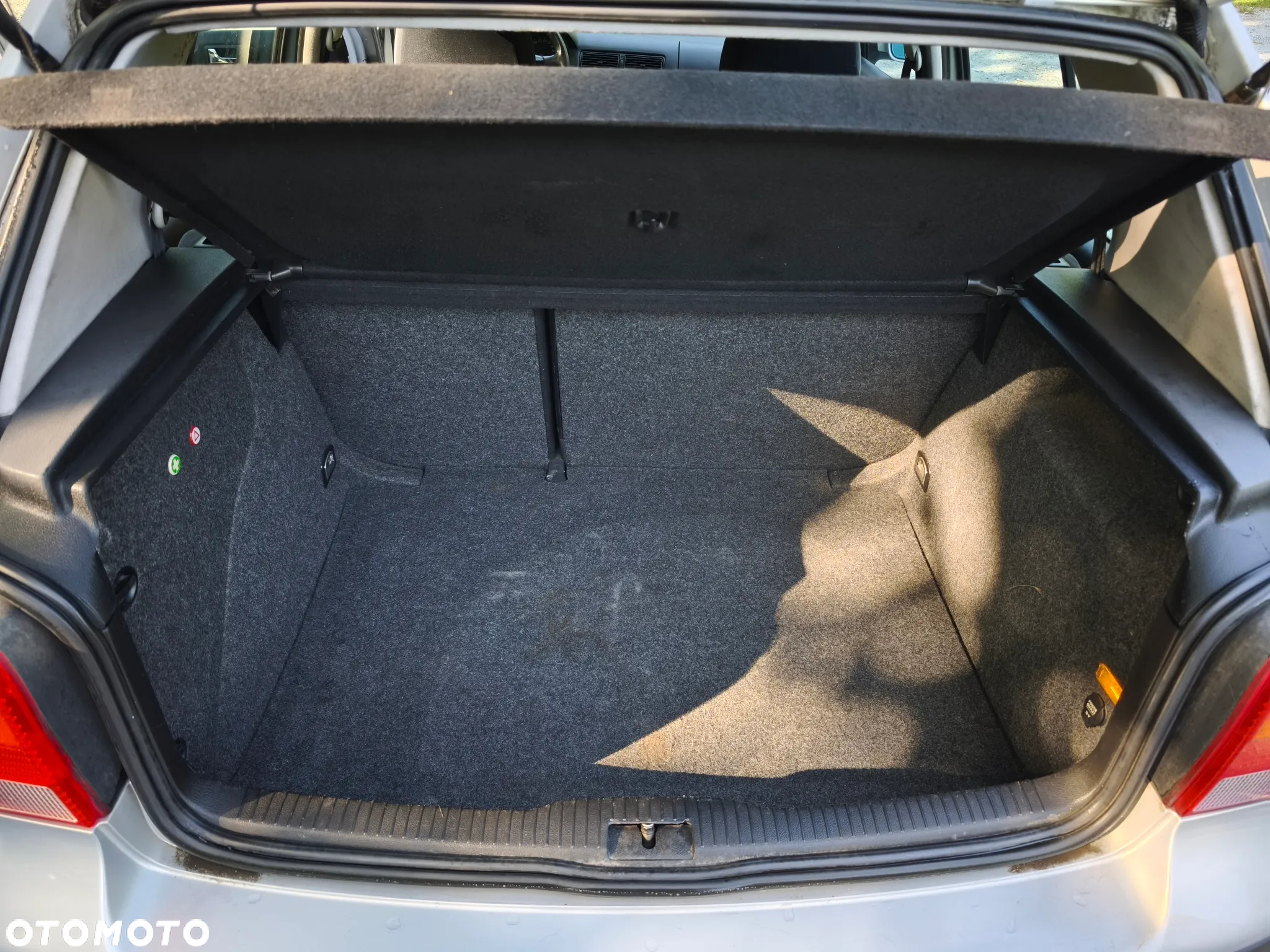 Volkswagen Golf 1.6 - 11