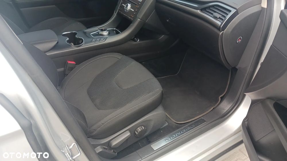 Ford Mondeo 2.0 EcoBlue Titanium - 18
